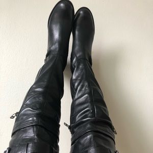 Over the knee,  belted Boots 👢